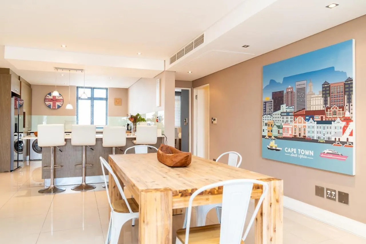 Apartment Modern Beachfront Eden On The Bay 210- 2 Bedroom, 2 Bathroom Bloubergstrand
